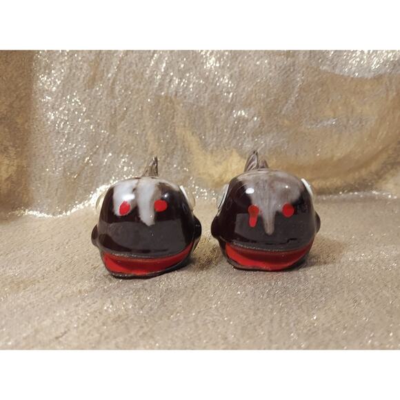 Vtg EFCCO Japan MARINELAND Whale Salt & Pepper Shakers Redware Brown Drip Glaze - Picture 2 of 7